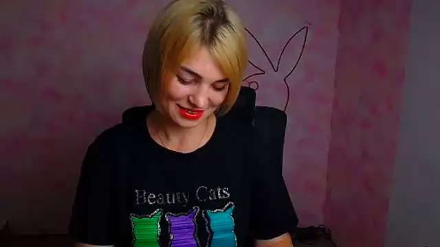 CuttieEmma online show from 07/27/26, 11:28