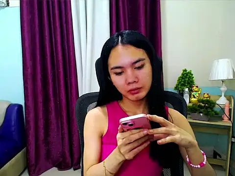 Snapshot of devine_goddess chatting on 03/25/26, 05:30 devine goddess online show from 03/25/26, 05:30