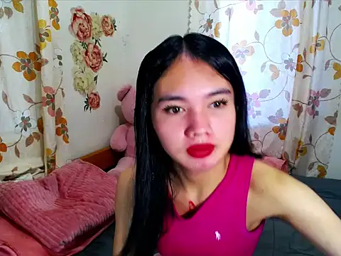 Snapshot of devine_goddess chatting on 04/09/26, 07:58 devine goddess online show from 04/09/26, 07:58