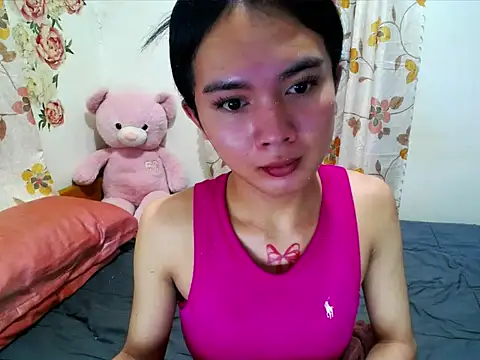 Snapshot of devine_goddess chatting on 04/11/26, 05:28 devine goddess online show from 04/11/26, 05:28