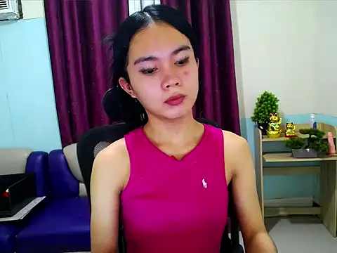 Snapshot of devine_goddess chatting on 04/17/26, 02:53 devine goddess online show from 04/17/26, 02:53