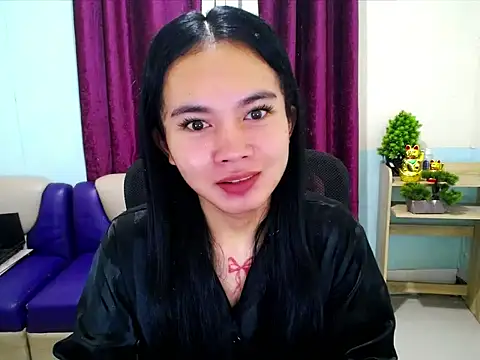 Snapshot of devine_goddess chatting on 04/26/26, 03:53 devine goddess online show from 04/26/26, 03:53