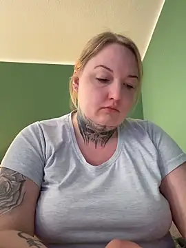 Lolaaxxx13 online show from 06/08/26, 06:08