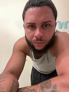 Tu PaPi Favorito online show from 07/10/26, 03:44