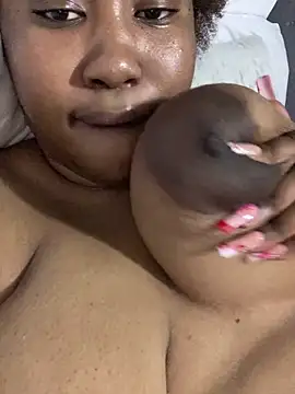 Snapshot of MeekyCurvyAss chatting on 04/23/26, 10:58 MeekyCurvyAss online show from 04/23/26, 10:58