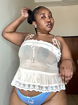 Snapshot of MeekyCurvyAss chatting on 05/28/26, 10:45 MeekyCurvyAss online show from 05/28/26, 10:45