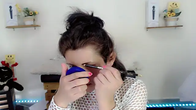 Snapshot of NathalialLooes chatting on 04/14/26, 05:46 NathalialLooes online show from 04/14/26, 05:46