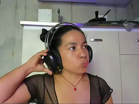 chiarafustox online show from 07/16/26, 09:43