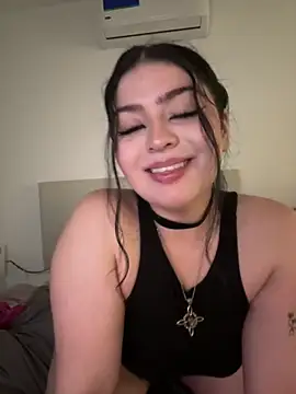 Snapshot of lolaaculaa chatting on 02/22/26, 06:35 lolaaculaa online show from 02/22/26, 06:35