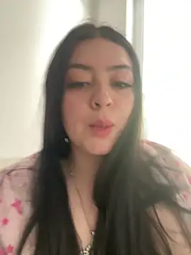 Snapshot of lolaaculaa chatting on 04/27/26, 01:09 lolaaculaa online show from 04/27/26, 01:09