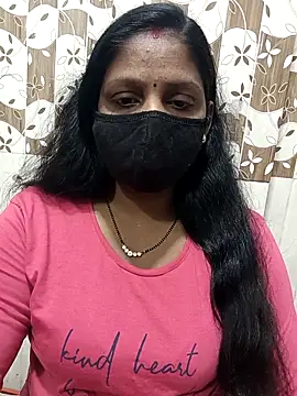 Snapshot of Parul-009 chatting on 02/11/26, 05:45 Parul-009 online show from 02/11/26, 05:45