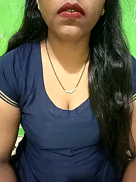 Snapshot of Parul-009 chatting on 03/01/26, 05:09 Parul-009 online show from 03/01/26, 05:09