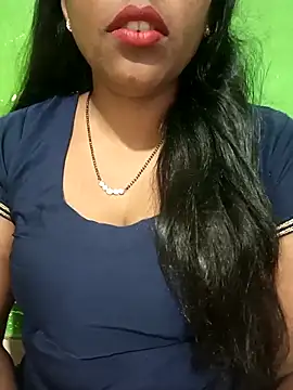 Snapshot of Parul-009 chatting on 03/08/26, 05:33 Parul-009 online show from 03/08/26, 05:33