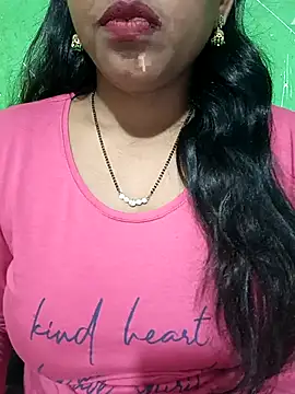 Snapshot of Parul-009 chatting on 03/24/26, 05:34 Parul-009 online show from 03/24/26, 05:34