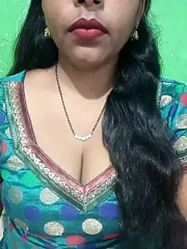Snapshot of Parul-009 chatting on 03/25/26, 04:29 Parul-009 online show from 03/25/26, 04:29