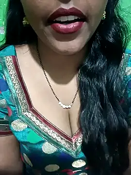 Snapshot of Parul-009 chatting on 03/25/26, 05:41 Parul-009 online show from 03/25/26, 05:41