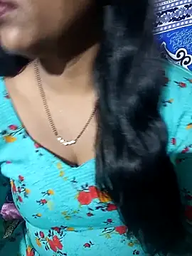 Snapshot of Parul-009 chatting on 04/01/26, 10:38 Parul-009 online show from 04/01/26, 10:38