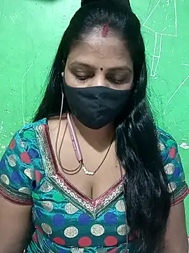 Snapshot of Parul-009 chatting on 04/12/26, 05:12 Parul-009 online show from 04/12/26, 05:12