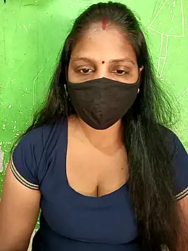 Snapshot of Parul-009 chatting on 04/22/26, 09:01 Parul-009 online show from 04/22/26, 09:01