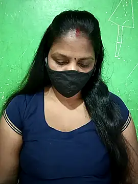 Snapshot of Parul-009 chatting on 04/24/26, 06:16 Parul-009 online show from 04/24/26, 06:16