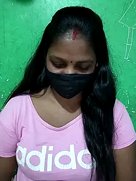 Snapshot of Parul-009 chatting on 04/26/26, 06:00 Parul-009 online show from 04/26/26, 06:00