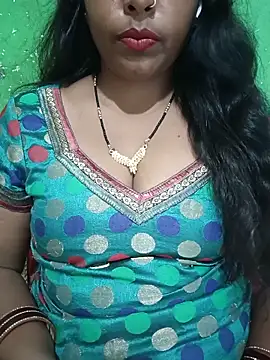 Snapshot of Parul-009 chatting on 05/16/26, 08:00 Parul-009 online show from 05/16/26, 08:00