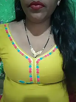 Snapshot of Parul-009 chatting on 05/17/26, 06:55 Parul-009 online show from 05/17/26, 06:55