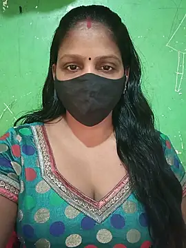 Snapshot of Parul-009 chatting on 06/02/26, 11:45 Parul-009 online show from 06/02/26, 11:45