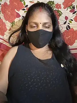 Snapshot of Parul-009 chatting on 06/10/26, 07:07 Parul-009 online show from 06/10/26, 07:07