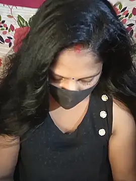 Snapshot of Parul-009 chatting on 06/11/26, 05:27 Parul-009 online show from 06/11/26, 05:27