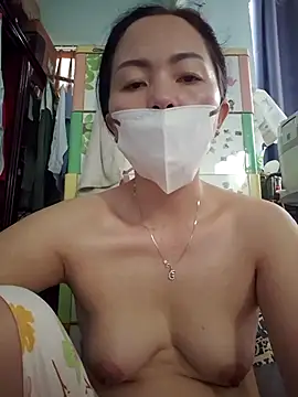 Snapshot of Baby-loveass69 chatting on 04/11/26, 01:10 Baby-loveass69 online show from 04/11/26, 01:10