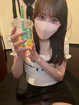 momo mm online show from 08/04/26, 06:05