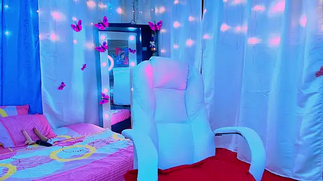 Snapshot of DanielaLati chatting on 03/20/26, 02:38 DanielaLati online show from 03/20/26, 02:38