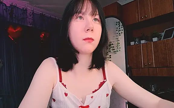 Snapshot of marty_bree chatting on 03/06/26, 02:46 marty bree online show from 03/06/26, 02:46