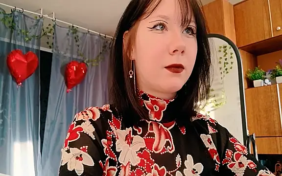 Snapshot of marty_bree chatting on 03/19/26, 01:26 marty bree online show from 03/19/26, 01:26