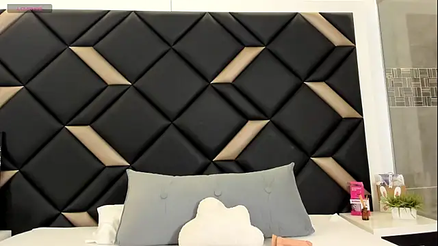 MelisaKovacs online show from 07/24/26, 12:36