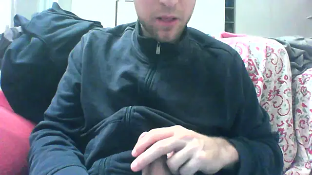 Snapshot of andre_italy chatting on 03/10/26, 10:15 andre italy online show from 03/10/26, 10:15