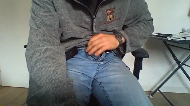 Snapshot of andre_italy chatting on 03/22/26, 03:59 andre italy online show from 03/22/26, 03:59
