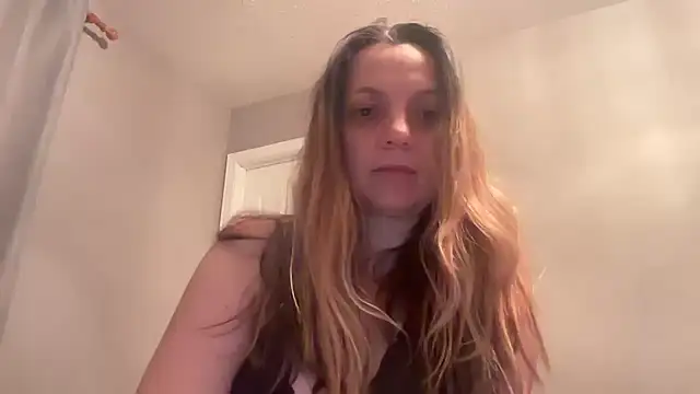 ShyFlameLive online show from 05/06/26, 12:30