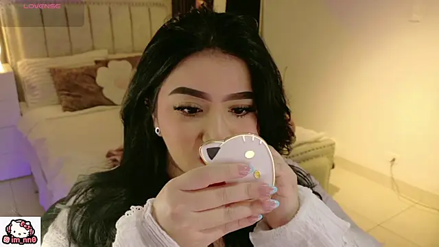 Snapshot of ninna_sweet chatting on 04/17/26, 12:41 ninna sweet online show from 04/17/26, 12:41