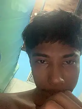 Snapshot of Adan21_cm chatting on 05/05/26, 07:05 Adan21 cm online show from 05/05/26, 07:05