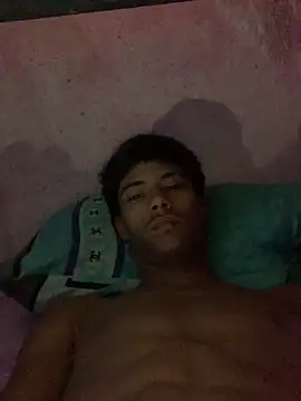 Snapshot of Adan21_cm chatting on 05/08/26, 06:41 Adan21 cm online show from 05/08/26, 06:41