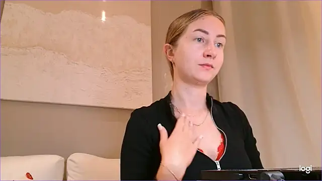 BluueSilk online show from 09/27/25, 05:12