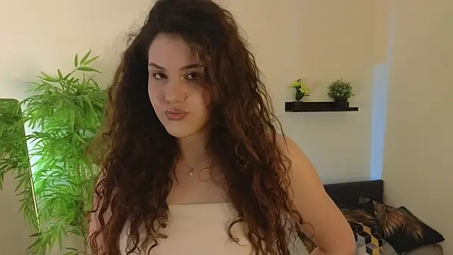 Snapshot of Lili_Torin chatting on 05/28/26, 08:06 Lili Torin online show from 05/28/26, 08:06