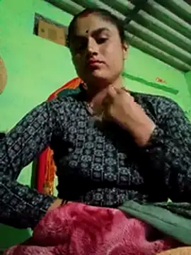 Snapshot of Miya_jaan chatting on 02/06/26, 02:42 Miya jaan online show from 02/06/26, 02:42