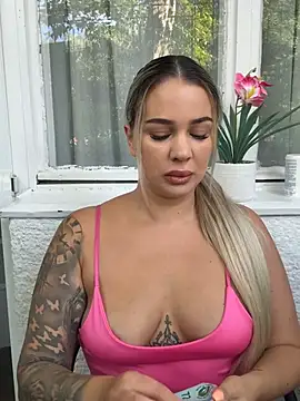 sexybatwomen33 online show from 07/13/26, 07:00