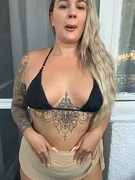 sexybatwomen33 online show from 07/18/26, 05:00