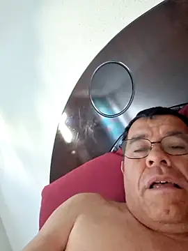 Snapshot of eros3442 chatting on 02/14/26, 02:36 eros3442 online show from 02/14/26, 02:36