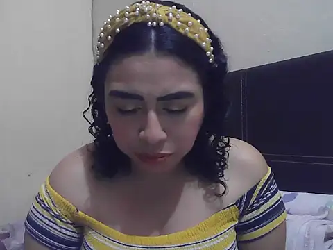 Snapshot of DalilahMx chatting on 02/06/26, 03:15 DalilahMx online show from 02/06/26, 03:15