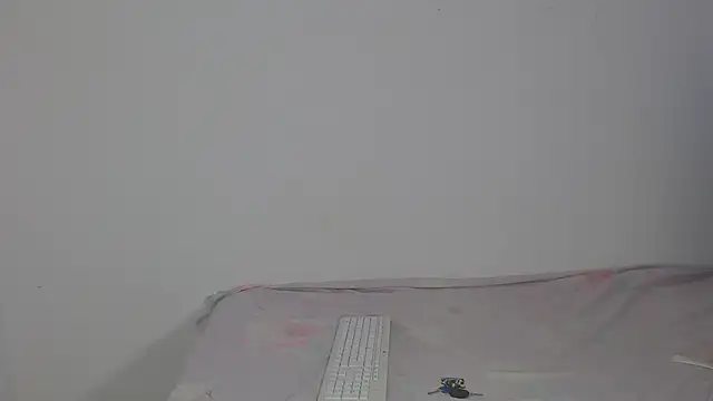 Snapshot of the_skinny_one chatting on 03/26/26, 12:33 the skinny one online show from 03/26/26, 12:33